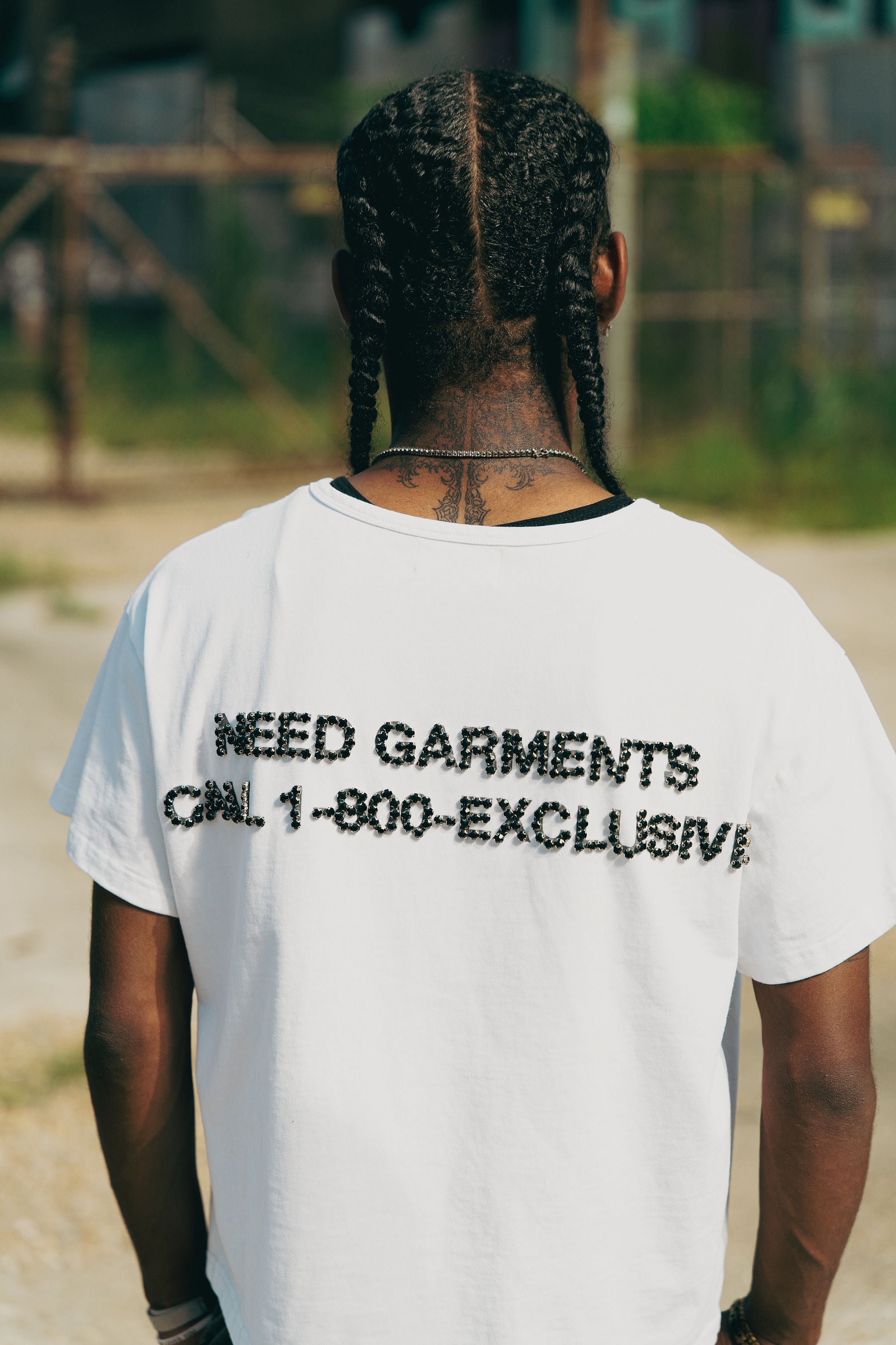 WHITE NEED GARMENTS TEE